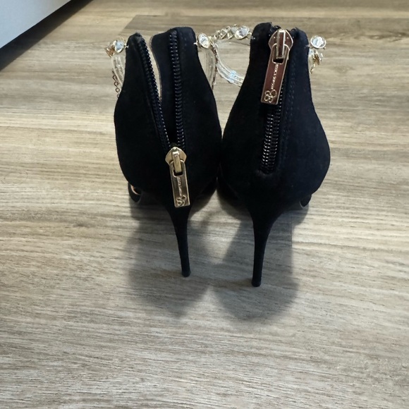 Jessica Simpson Black Heels - Picture 4 of 6